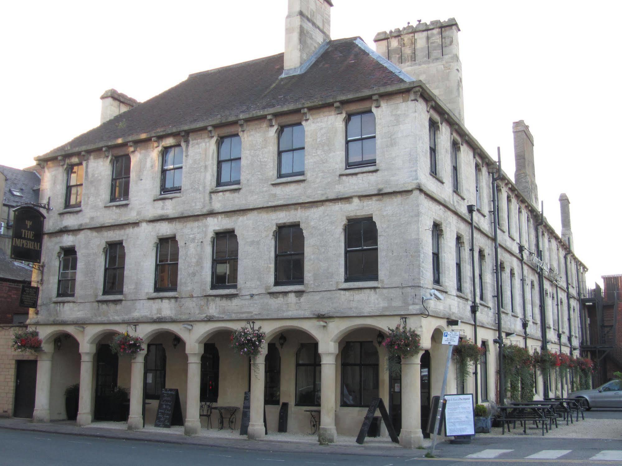 The Imperial Hotel Stroud Kültér fotó